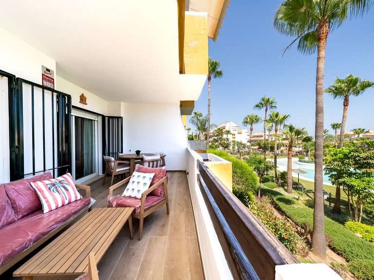 Apartment for Sale in Calanova Golf, Malaga 3