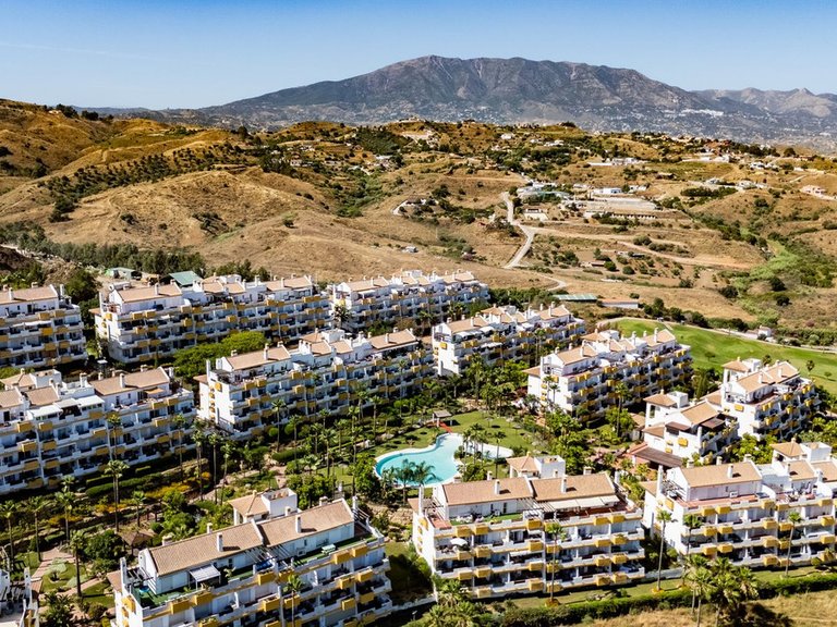 Apartment for Sale in Calanova Golf, Malaga 30