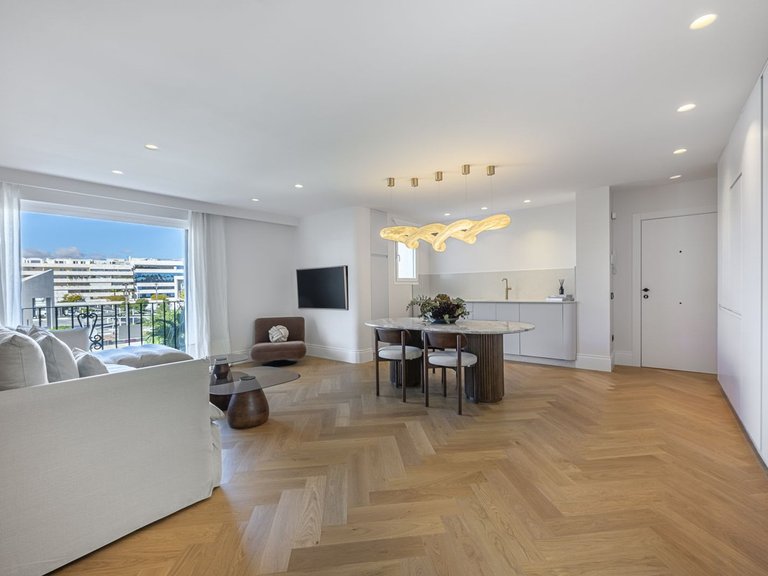 Apartment for Sale in Puerto Banús, Malaga 1