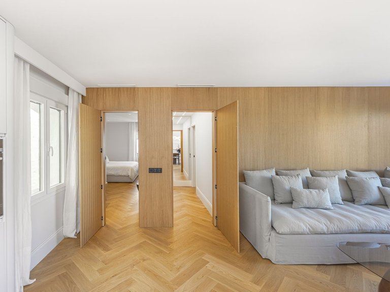Apartment for Sale in Puerto Banús, Malaga 12