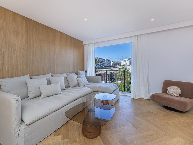 Apartment for Sale in Puerto Banús, Malaga 22