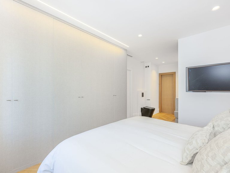 Apartment for Sale in Puerto Banús, Malaga 27