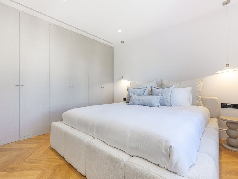 Apartment for Sale in Puerto Banús, Malaga 29