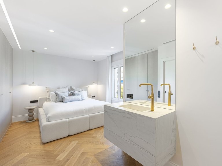 Apartment for Sale in Puerto Banús, Malaga 30