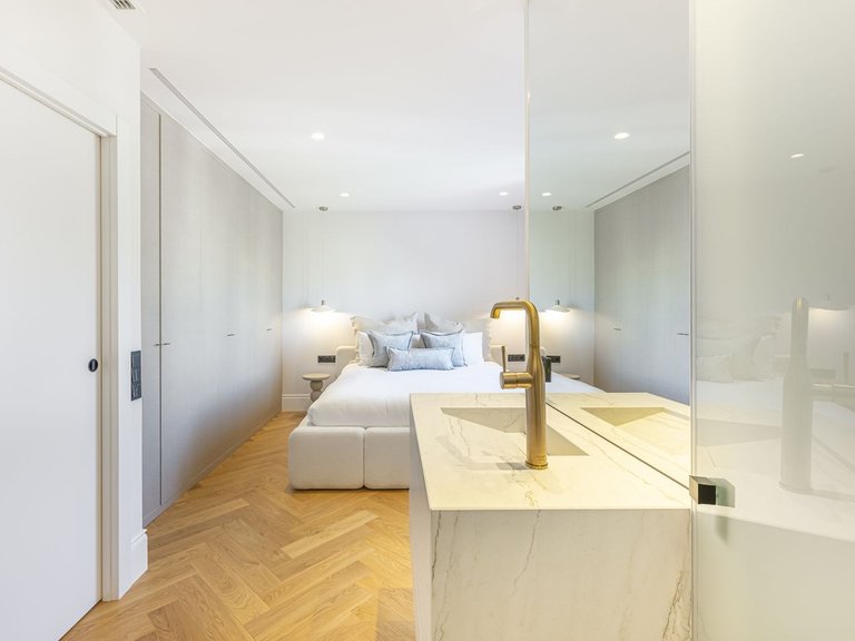 Apartment for Sale in Puerto Banús, Malaga 33