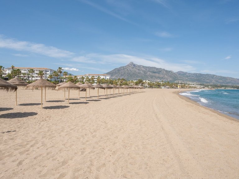 Apartment for Sale in Puerto Banús, Malaga 39