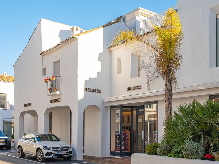 Apartment for Sale in Puerto Banús, Malaga 43