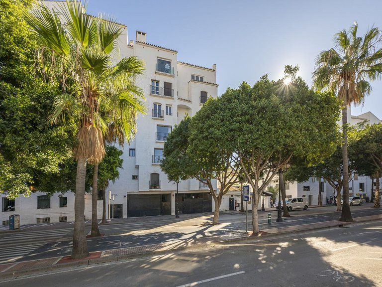 Apartment for Sale in Puerto Banús, Malaga 45