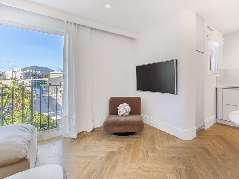 Apartment for Sale in Puerto Banús, Malaga 9