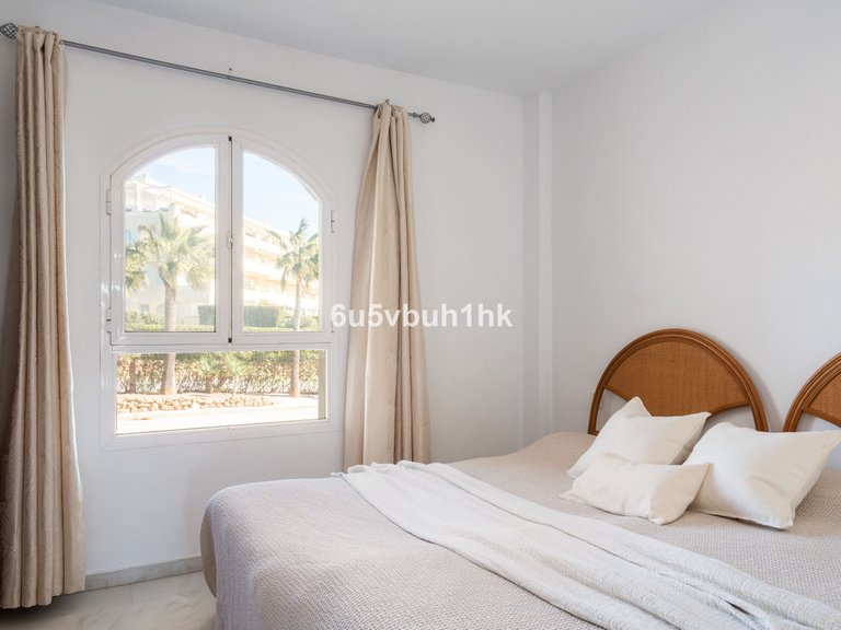 Apartment for Sale in El Chaparral, Malaga 14