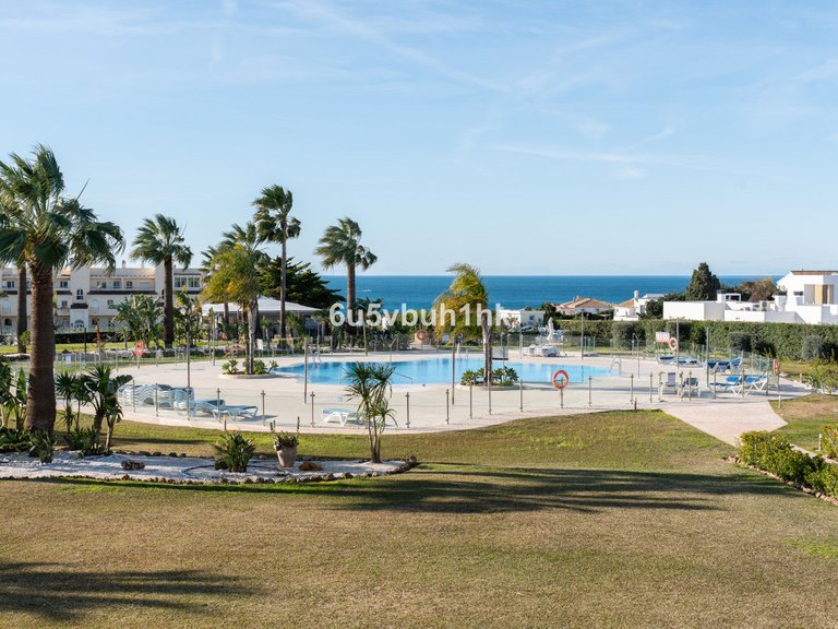Apartment for Sale in El Chaparral, Malaga 4