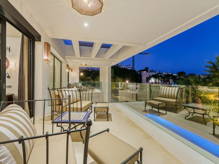 Villa for Sale in Nueva Andalucía, Malaga 46