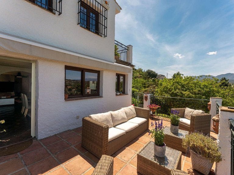 Villa for Sale in Alhaurín El Grande, Malaga 17