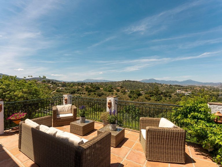 Villa for Sale in Alhaurín El Grande, Malaga 18