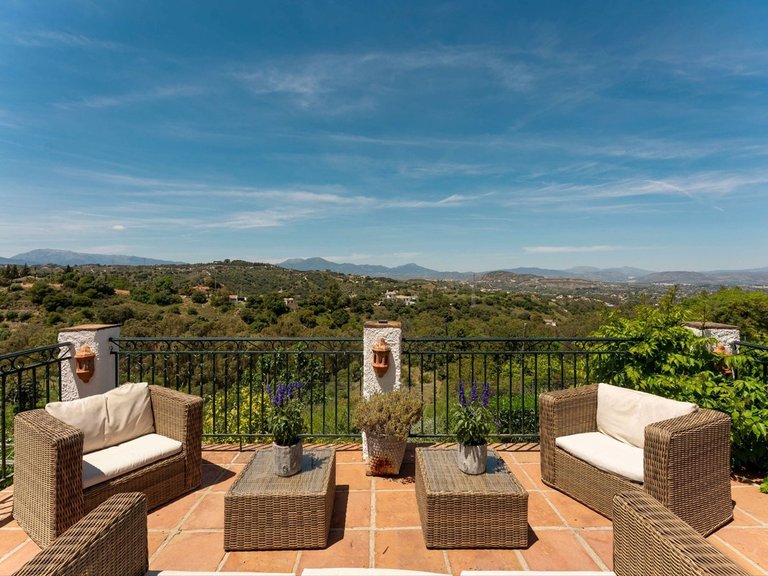 Villa for Sale in Alhaurín El Grande, Malaga 19