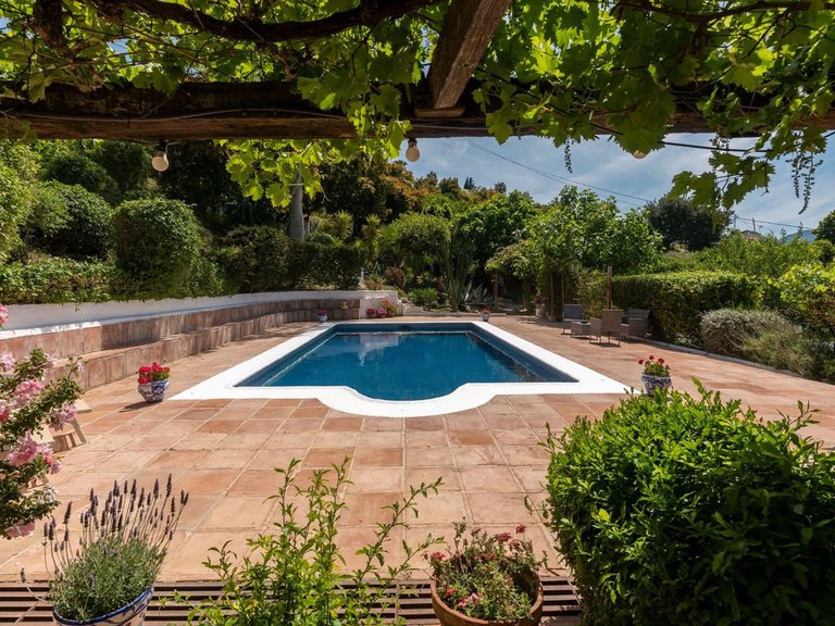 Villa for Sale in Alhaurín El Grande, Malaga 2