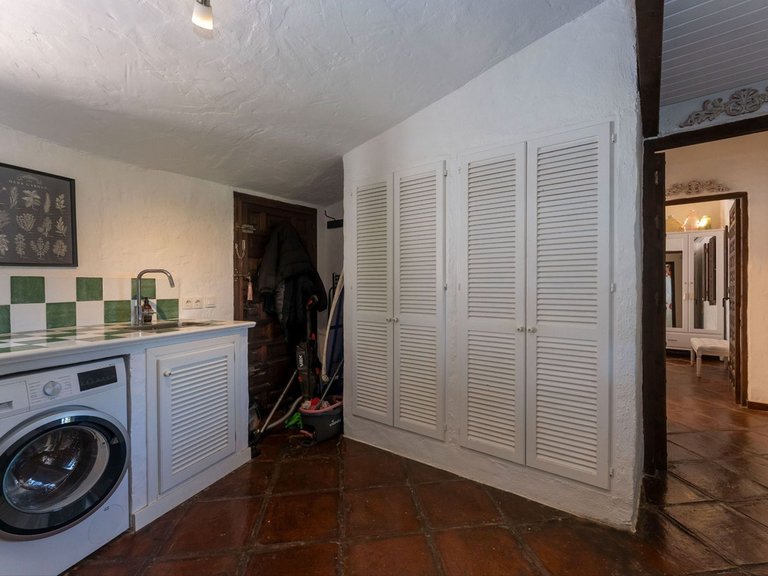 Villa for Sale in Alhaurín El Grande, Malaga 27