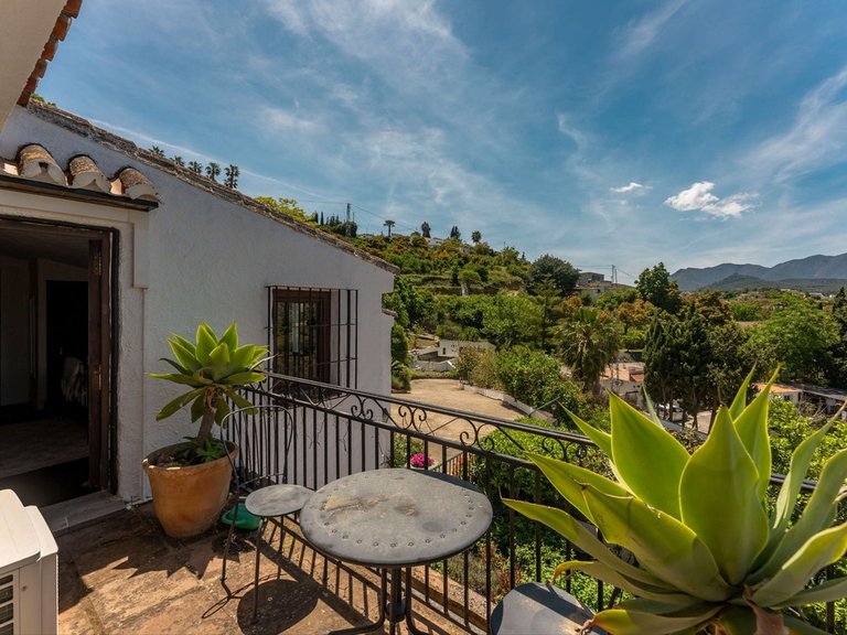Villa for Sale in Alhaurín El Grande, Malaga 39