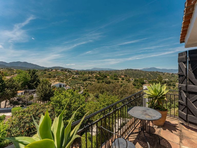 Villa for Sale in Alhaurín El Grande, Malaga 40