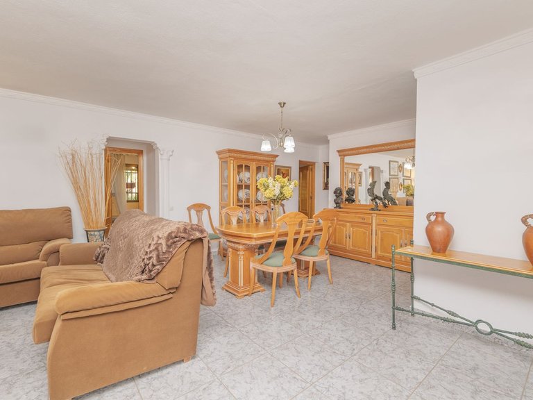 Villa for Sale in Las Chapas, Malaga 20