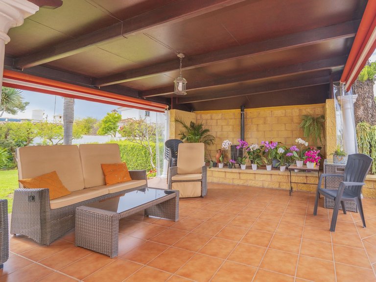 Villa for Sale in Las Chapas, Malaga 22