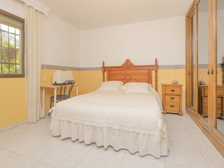 Villa for Sale in Las Chapas, Malaga 30