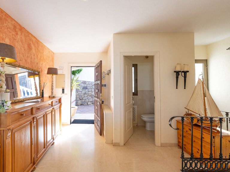 Villa for Sale in El Rosario, Malaga 12