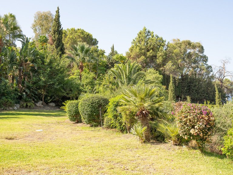 Villa for Sale in El Rosario, Malaga 30