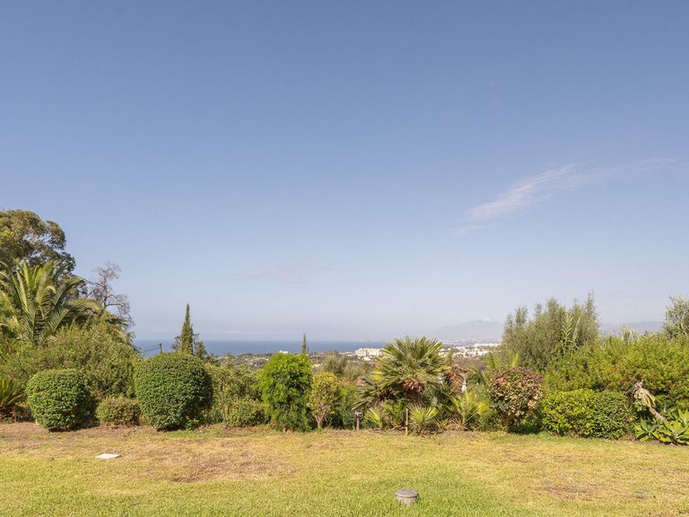 Villa for Sale in El Rosario, Malaga 6