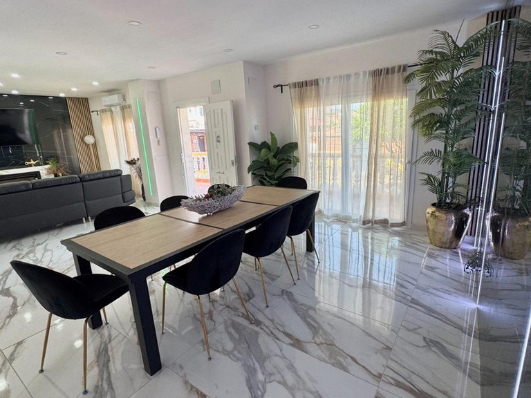 Villa for Sale in Alhaurín De La Torre, Malaga 13