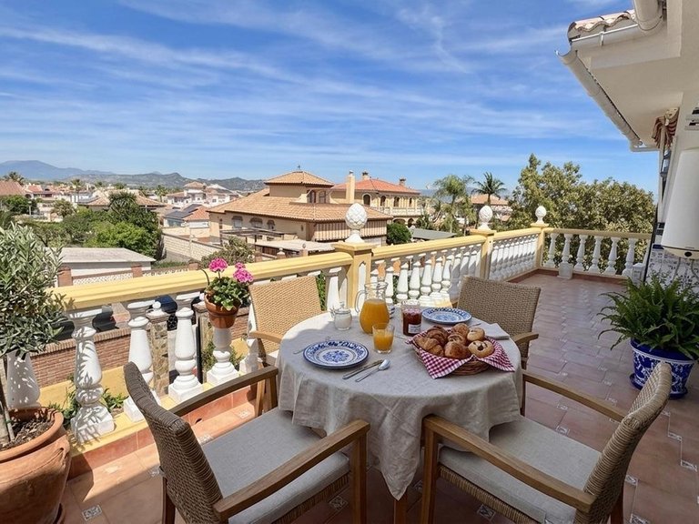 Villa for Sale in Alhaurín De La Torre, Malaga 23
