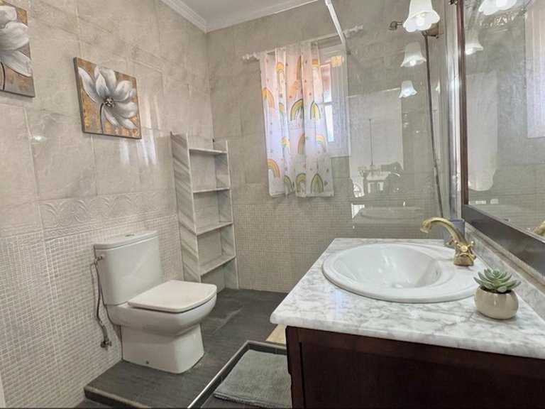 Villa for Sale in Alhaurín De La Torre, Malaga 28