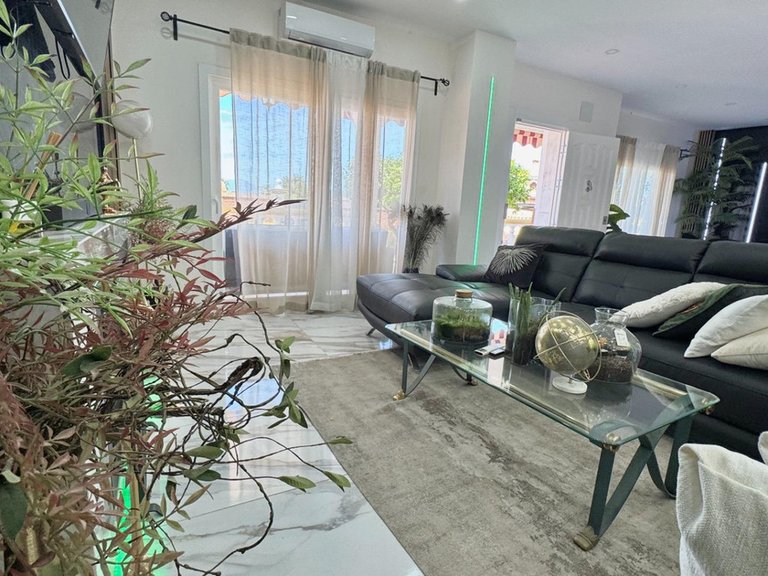 Villa for Sale in Alhaurín De La Torre, Malaga 9