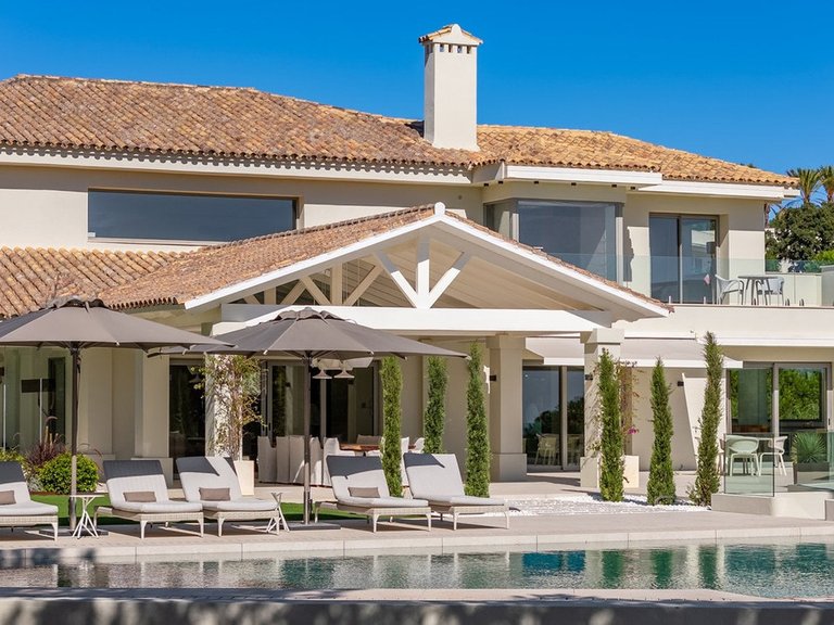 Villa for Sale in Sotogrande, Cadiz 11