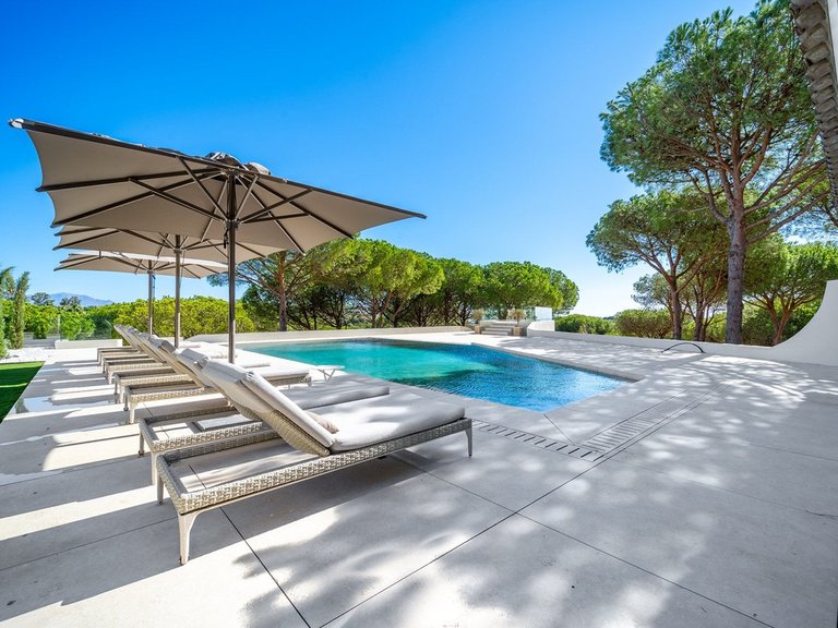 Villa for Sale in Sotogrande, Cadiz 2