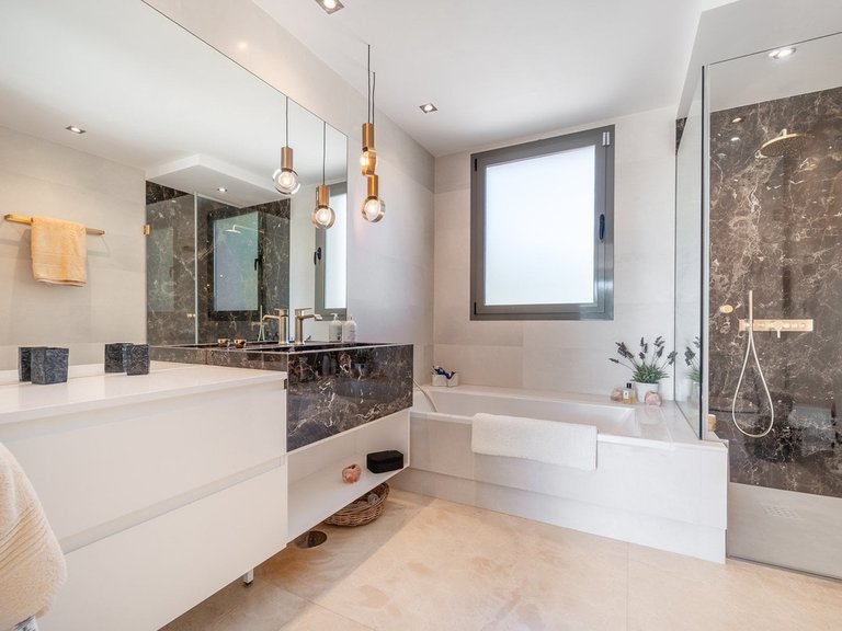 Villa for Sale in Sotogrande, Cadiz 29