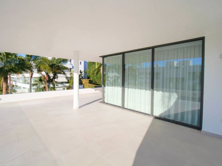 Apartment for Sale in New Golden Mile, Malaga 13