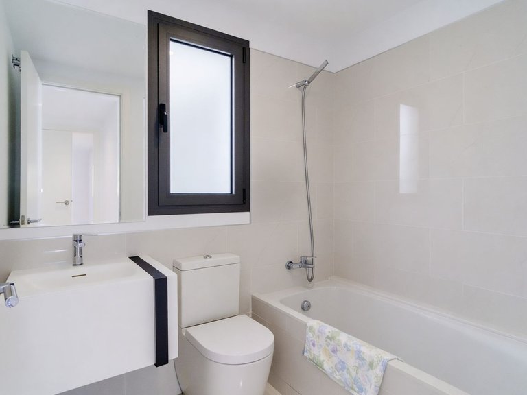 Apartment for Sale in New Golden Mile, Malaga 27