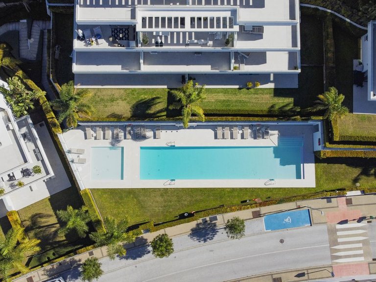 Apartment for Sale in New Golden Mile, Malaga 30