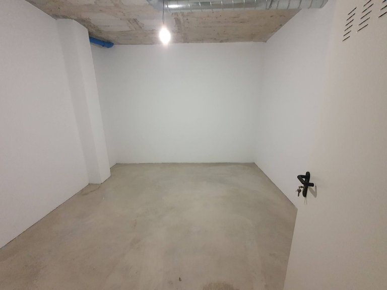 Apartment for Sale in New Golden Mile, Malaga 37
