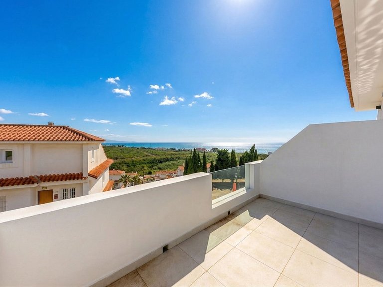 Villa for Sale in Manilva, Malaga 3