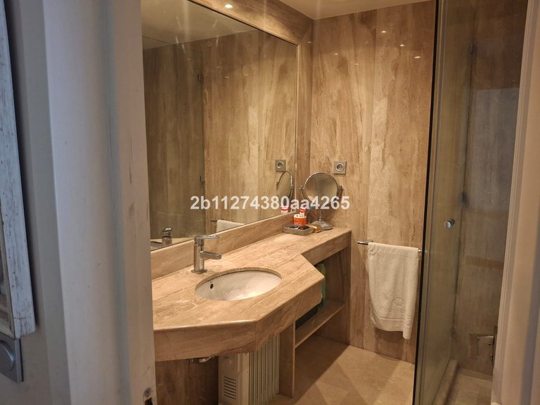 Apartment for Sale in Marbella, Malaga 27