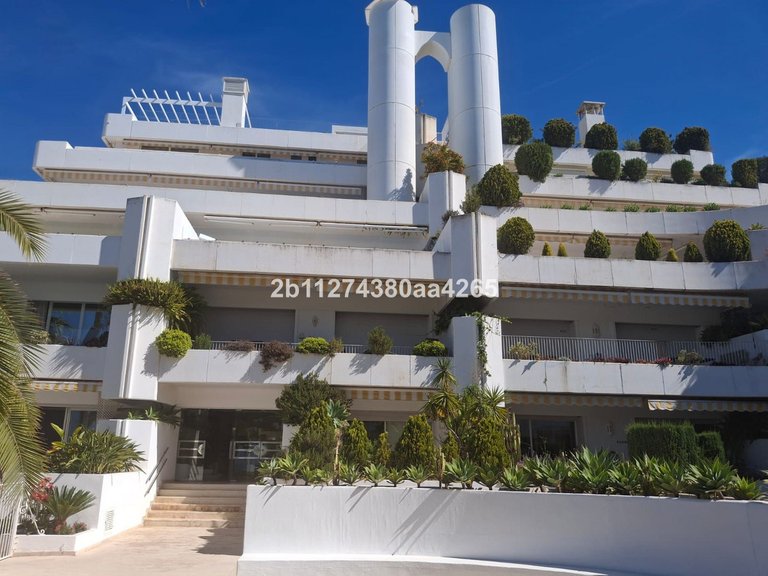 Apartment for Sale in Marbella, Malaga 30