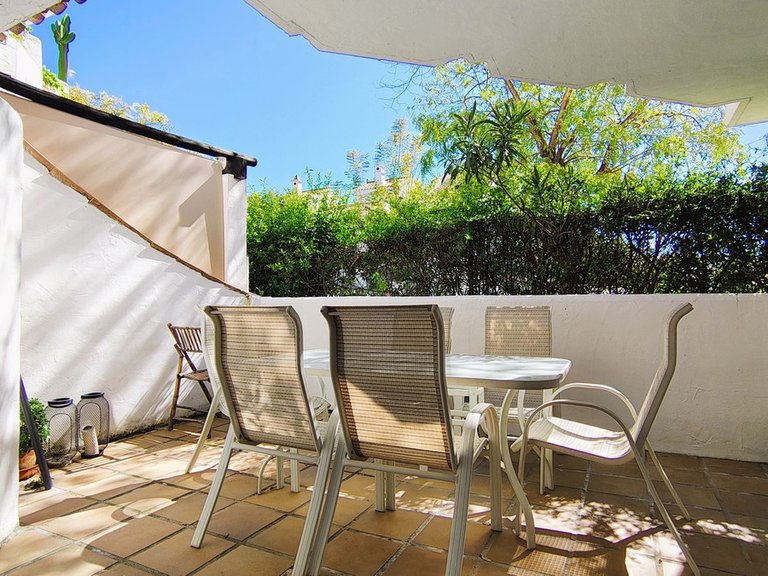 Apartment for Sale in Nueva Andalucía, Malaga 12