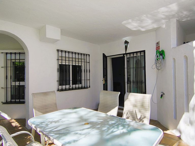 Apartment for Sale in Nueva Andalucía, Malaga 16