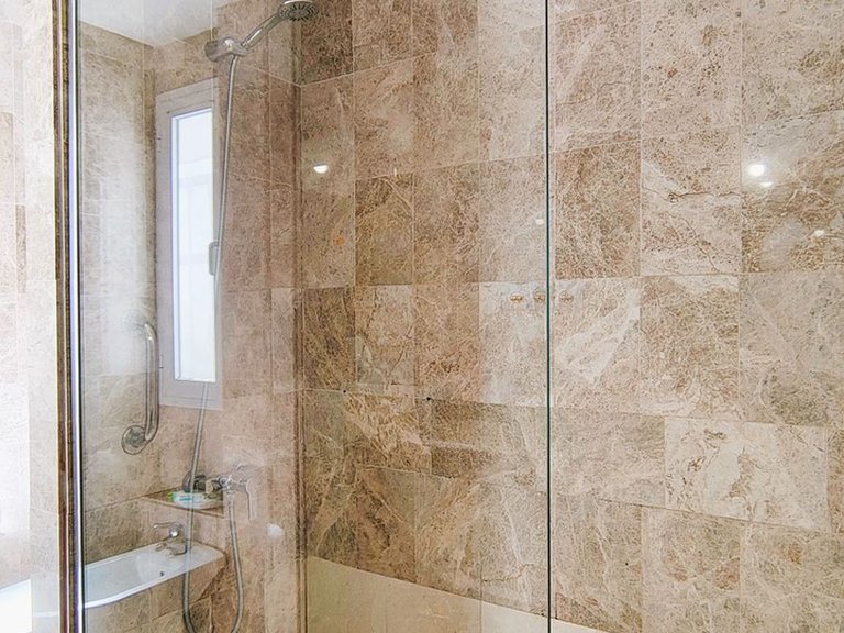 Apartment for Sale in Nueva Andalucía, Malaga 38