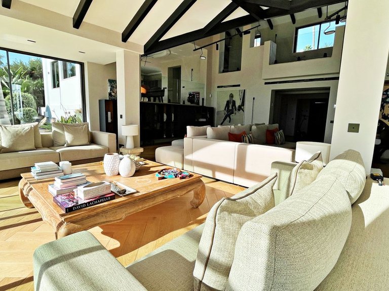 Villa for Sale in Benahavís, Malaga 13
