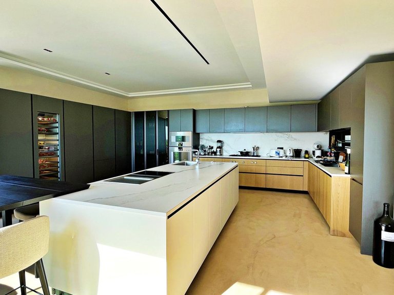 Villa for Sale in Benahavís, Malaga 17