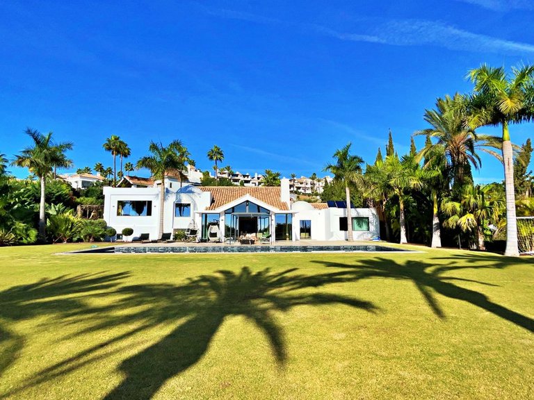 Villa for Sale in Benahavís, Malaga 6