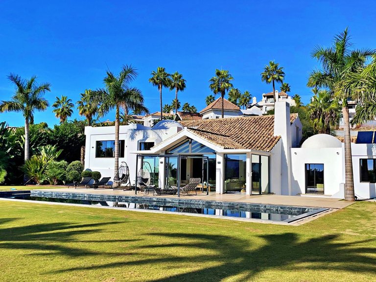 Villa for Sale in Benahavís, Malaga 7